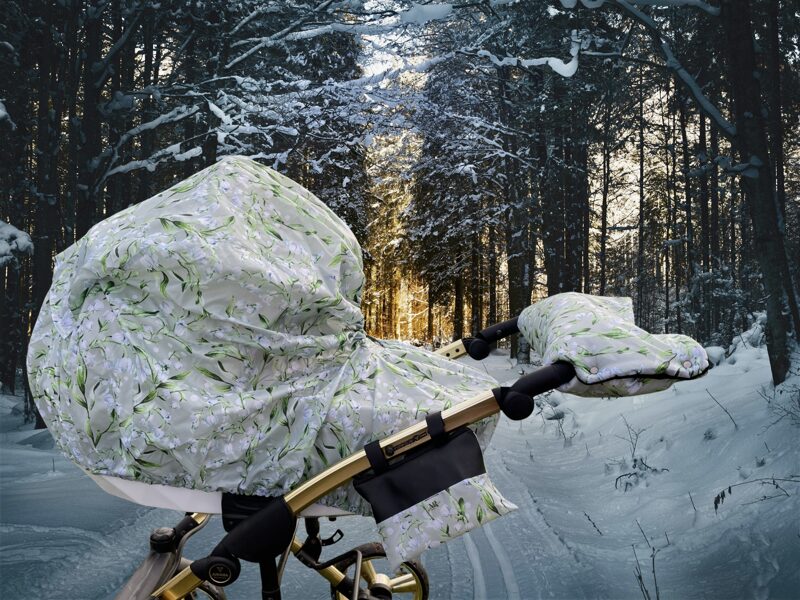 Lietus plēve ratiem maijpuķītes