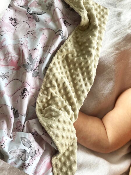 Minky sedziņa ziedi