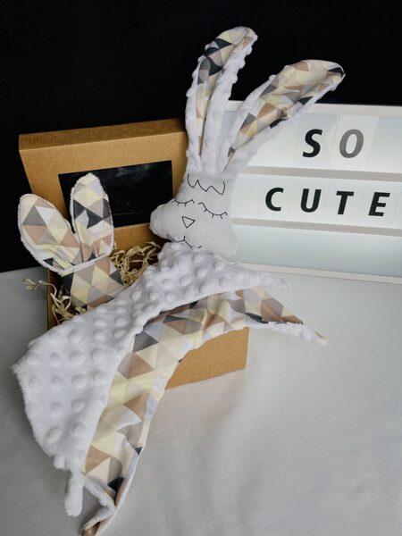 Mīļlupatiņa ar graužamriņķi rombi ar baltu