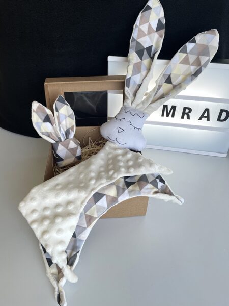 Mīļlupatiņa ar graužamriņķi rombi ar piena baltu