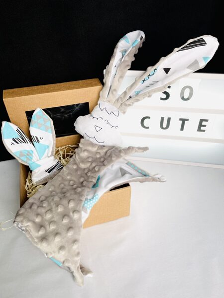 Mīļlupatiņa ar graužamriņķi zilie rombi ar pelēku